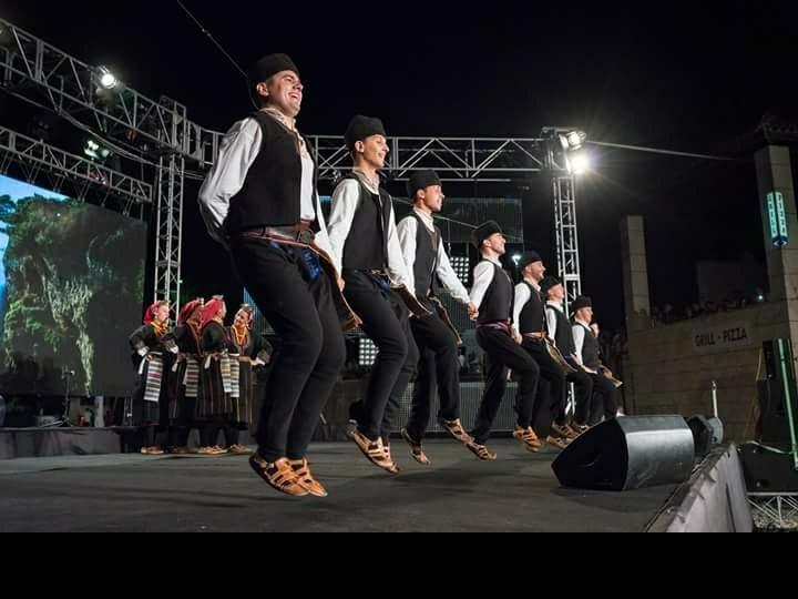 شقة فيرال نيوم المظهر الخارجي الصورة